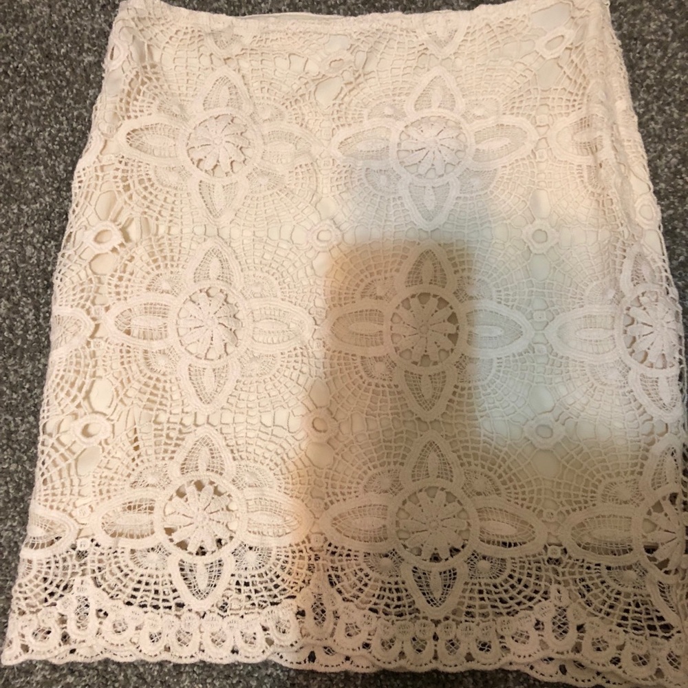 Crochet cream skirt Forever 21